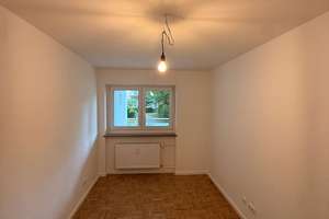 3-Zimmer-Wohnung mit Balkon und Parkett in München-Oskar-Maria-Graf-Ring – Oskar-Maria-Graf-Ring 6, 81737 Neuperlach, München – Vorschaubild 3