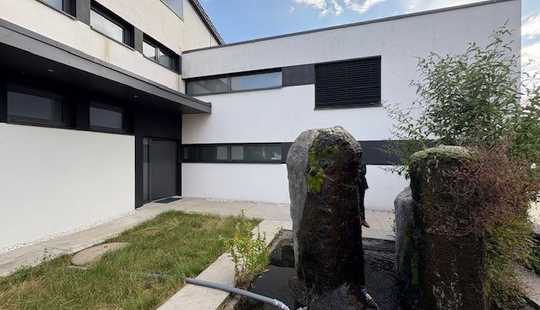 Bild von * Neuwertiges DHH mit Carport und vielen  Extras in hoher Qualität*****