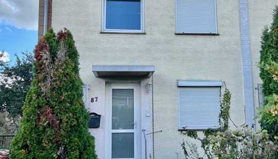 Bild von Eckhaus für Heimwerker - mit sehr großzügigem Garten