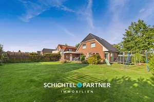 Surheide | Schickes Einfamilienhaus mit Terrasse, Garage und großem Garten – Die vollständige Adresse der Immobilie erhältst du vom Anbieter., 27574 Surheide, Bremerhaven – Vorschaubild 2