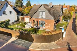 Bothfeld: Topgepflegtes EFH mit Vollkeller, Kamin, Sauna, Terrasse & Garage: Ihr neues Familienglück – Die vollständige Adresse der Immobilie erhältst du vom Anbieter., 30657 Sahlkamp, Hannover – Vorschaubild 3