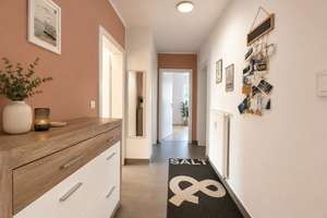 "Wohnen mit Komfort - gepflegte 4-Zimmer-Wohnung in ruhiger Lage von Nittenau" – Die vollständige Adresse der Immobilie erhältst du vom Anbieter., 93149 Nittenau – Vorschaubild 3