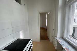 Teil-sanierte Altbau-Wohnung im angesagten Moabit – Lübecker Straße 14, 10559 Moabit, Berlin – Vorschaubild 5