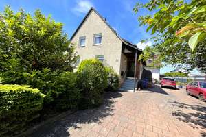 3 SEPARATE WOHNEINHEITEN MIT MAXIMALEM POTENZIAL! - 11 ZIMMER - 273 m² - 1000m² GRUNDSTÜCK – Die vollständige Adresse der Immobilie erhältst du vom Anbieter., 38108 Hondelage, Braunschweig – Vorschaubild 3