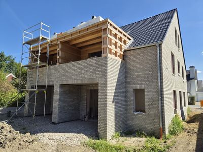 Neubau – Gut geschnittene 3-Zimmer-Wohnung mit Terrasse