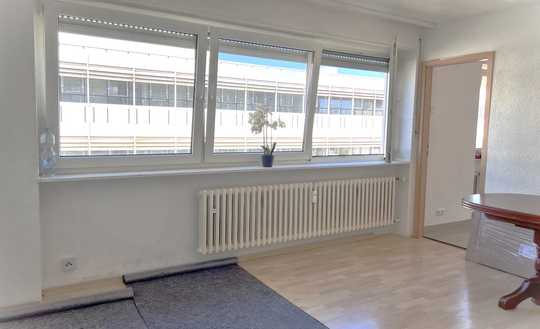 Top Lage! Lichtdurchflutete 2-Zimmer-Wohnung mit Loggia in Ludwigshafen-Mitte 
