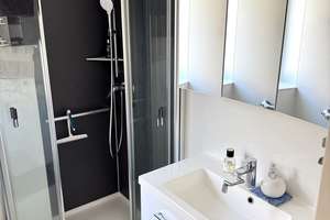 Voll möblierte 2,5-Zimmer-Wohnung mit Terrasse am unteren Ulmer Kuhberg gelegen. – Sebastian-Fischer-Weg 9, 89077 Weststadt, Ulm – Vorschaubild 13
