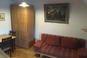 Exklusive, geräumige und gepflegte 1-Zimmer-Dachgeschosswohnung mit Einbauküche in Erlangen – Am Deckersweiher 24, 91056 Kosbach, Erlangen – Vorschaubild 3