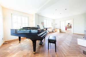 Stadt-Villa mit Charme in gutem Zustand – Die vollständige Adresse der Immobilie erhältst du vom Anbieter., 64285 Bessungen, Darmstadt – Vorschaubild 9
