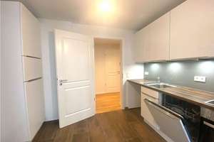Vollständig renovierte, kernsanierte 2-Zimmer-Wohnung mit Balkon und EBK in Bestlage in Hamburg – Erikastraße 43 b, 20251 Eppendorf, Hamburg – Vorschaubild 9