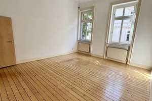 schöne 2ZKB Altbauwohnung zentral in Wiesbaden – Sedanstraße 5, 65183 Wiesbaden – Vorschaubild 2