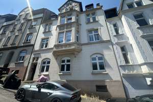 Charmante Altbauwohnung mit durchdachter Raumaufteilung