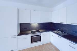LUI Spandau: Attraktive 3-Zimmer-Wohnung mit EBK und Balkon. – Grünhofer Weg 44, 13581 Spandau (Ortsteil), Berlin – Vorschaubild 4
