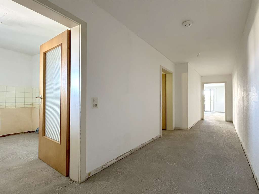 Immobilie in Waldenbuch - Attraktive 1,5-Zimmer-Wohnung mit Loggia in gepflegter Wohnanlage - Bild 2