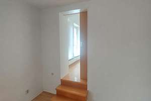 Ideal für Paare: 3-R-Wohnung mit großem Esszimmer, Balkon & Home-Office im 3. OG – Südstraße 5, 8527 Südvorstadt, Plauen – Vorschaubild 4
