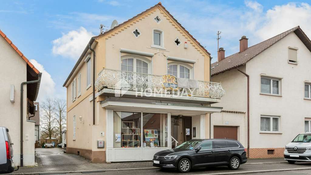 Immobilie in Philippsburg - MFH mit 2 WE + Gewerbe, 1.094 Quadratmeter Grundstück, leerstehend mit Perspektive - Bild 0