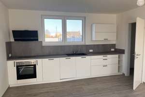modernes Wohnen mit EBK im Energieeffizienzhaus – Gerhart-Hauptmann-Straße 4a-h, 38239 Thiede, Salzgitter – Vorschaubild 2