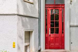 Bezugsfreie 4-Zimmer-Dachgeschosswohnung
mit Südbalkon,Tageslicht-Bad im begehrten Lichterfelde – Die vollständige Adresse der Immobilie erhältst du vom Anbieter., 12205 Lichterfelde, Berlin – Vorschaubild 6
