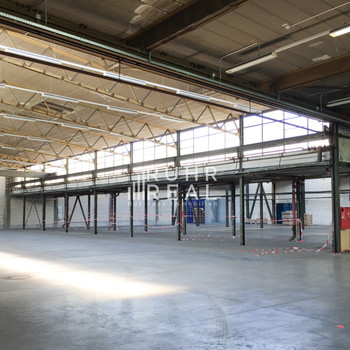 Lager- & Logistikfläche mit Freifläche und Büro in Köln | RUHR REAL
