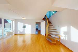 - Reserviert - Maisonette-Wohnung mit Balkon und Garage in Stuttgart-Vaihingen