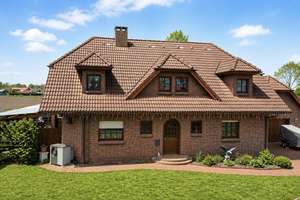 Einfamilienhaus mit viel Platz in familienfreundlicher Lage! Wärmepumpe, PV-Anlage, Terrasse – Die vollständige Adresse der Immobilie erhältst du vom Anbieter., 26897 Hilkenbrook – Vorschaubild 3