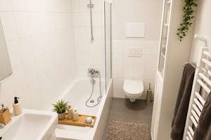 Helle und moderne 3-Zimmer-Wohnung mit Einbauküche, Balkon und Skylineblick – Die vollständige Adresse der Immobilie erhältst du vom Anbieter., 60326 Gallus, Frankfurt am Main – Vorschaubild 5