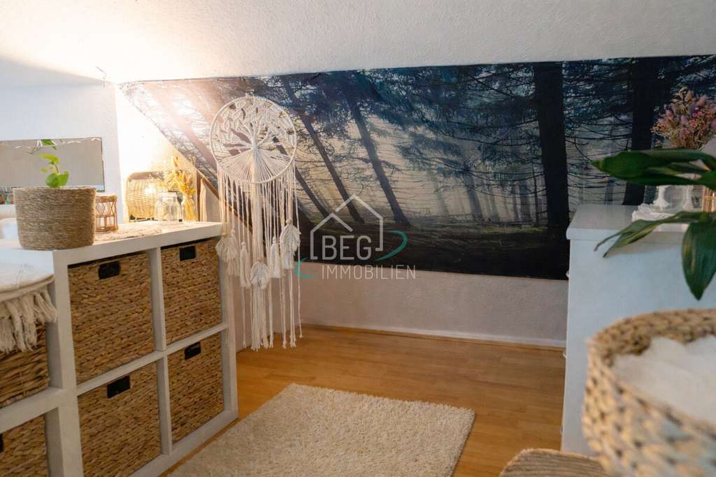 Immobilie in Köngen - Attraktive 1,5-Zimmer-Maisonette mit Loggia & TG-Stellplatz - Bild 4