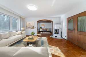 München-Fasanerie: Großzügiges Einfamilienhaus mit Pool, Garten & viel Platz für die Familie – München – Vorschaubild 7
