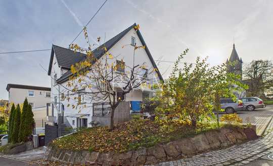 Modernisiertes Zweifamilienhaus mit potentieller Einliegerwohnung