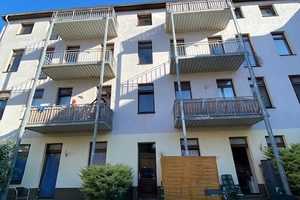 Schöne kleine Wohnung mit Terrasse und Einbauküche sucht Dich! – Annastraße 16, 39108 Magdeburg – Vorschaubild 2