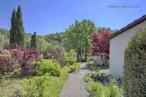 SCHÖNES REIHENENDHAUS MIT TRAUMHAFTEM GARTEN + TERRASSE UND GARAGE – Heilbronn (Kreis) – Vorschaubild 2