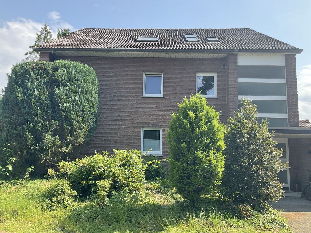 Renovierte 2,5ZimmerWohnung mit Balkon in Gütersloh Sundern