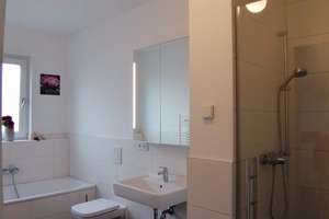 Perfekt für Familien: Lichtdurchflutete 5-Zimmer-Wohnung mit Balkon & 2 Bädern – Frank-L.-Howley-Weg 113, 14167 Lichterfelde, Berlin – Vorschaubild 6
