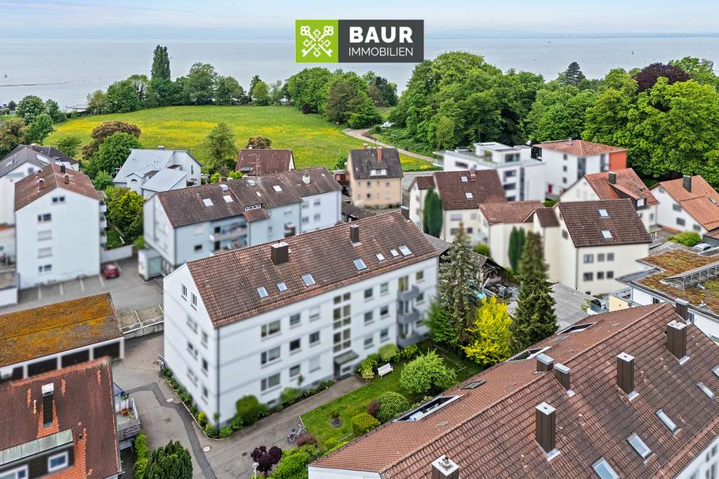 Charmante Dachgeschosswohnung in Friedrichshafen nahe Bodensee - Ideal für Singles oder Paare!