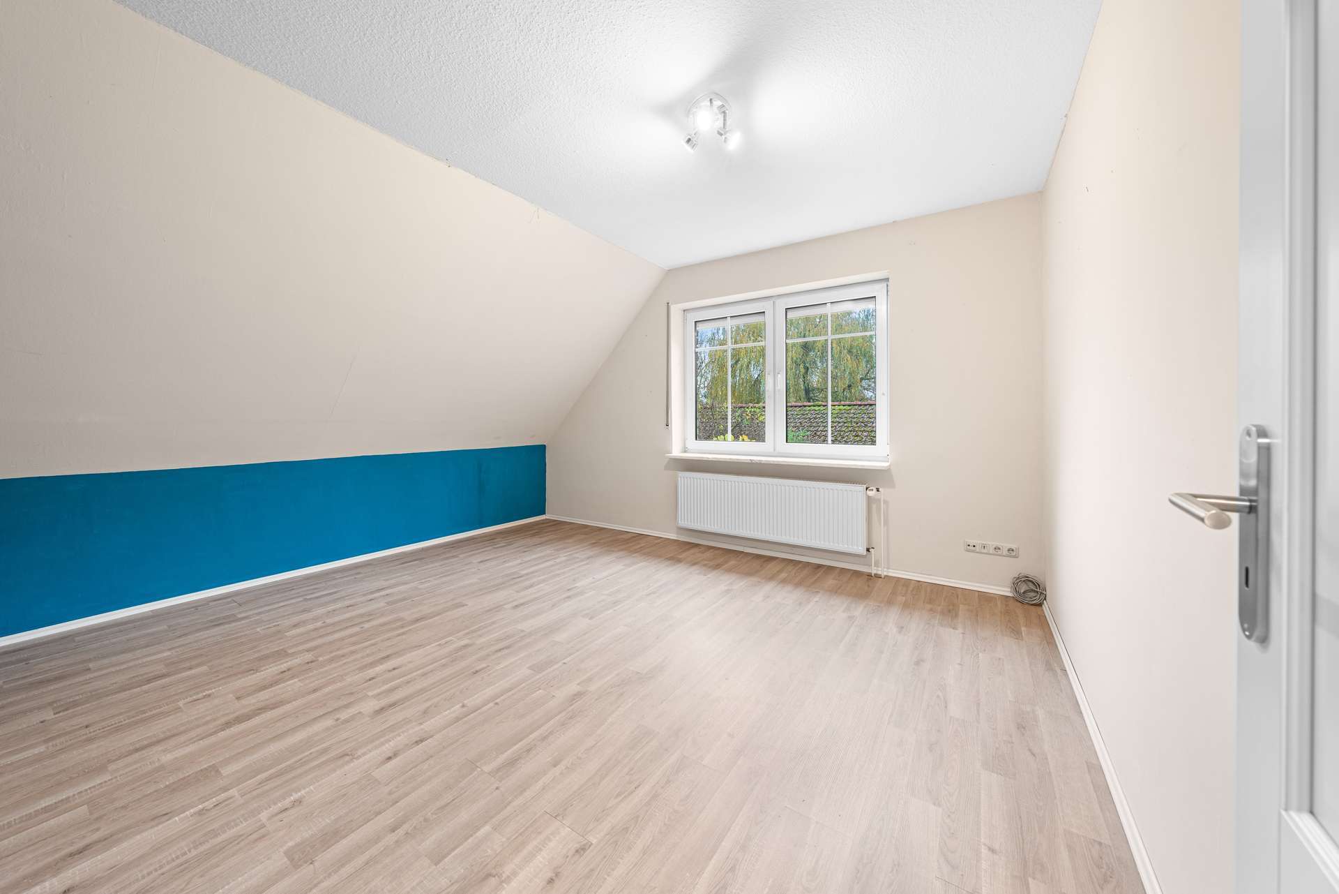 Immobilie in Hasenkrug - Ein Zuhause mit doppelter Stärke - Wohnen und Arbeiten unter einem Dach! - Bild 6