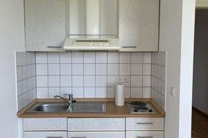 Schöne, helle 1,5-Zimmer Whg. 33,7 m² incl. Tiefgaragenplatz, Leipzig-Grünau – Die vollständige Adresse der Immobilie erhältst du vom Anbieter., 4209 Grünau-Mitte, Leipzig – Vorschaubild 3
