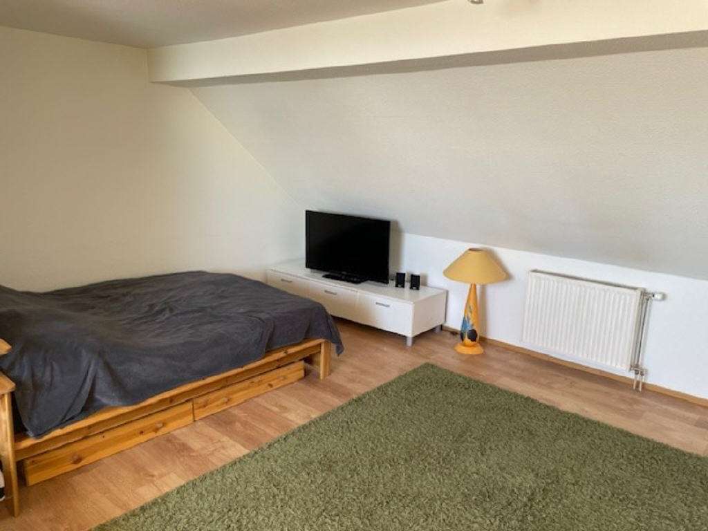 Immobilie in Heiligenberg - Charmante Maisonette-Altbauwohnung
mit Aussicht und Aufzug - Bild 1