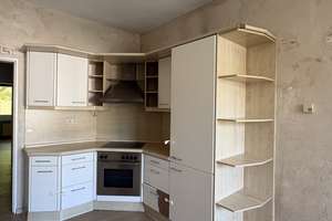 **3-Zimmer-Erkerwohnung mit Balkon zum ruhigen Innenhof direkt an der Düssel** – Karolingerstraße 46, 40223 Bilk, Düsseldorf – Vorschaubild 6