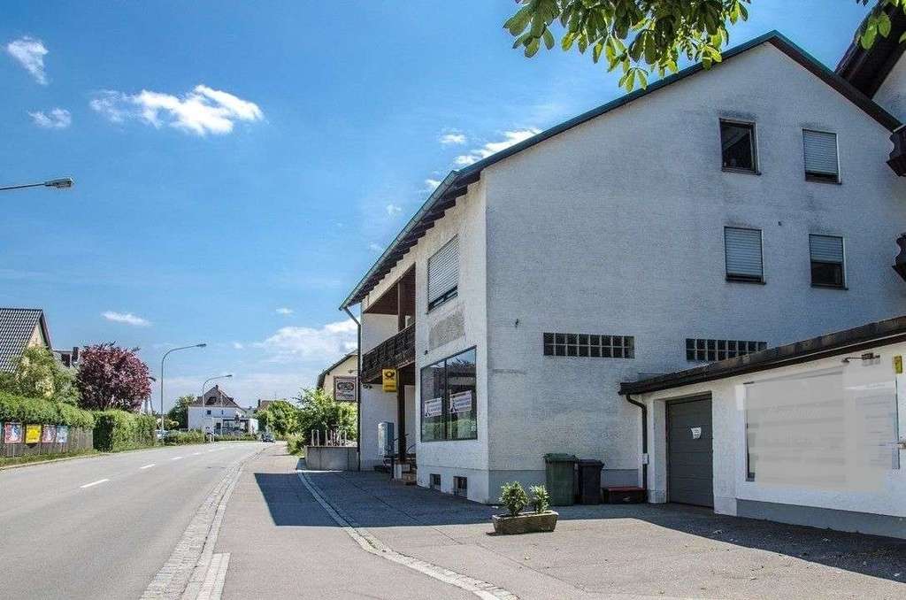 Immobilie in Landshut - Mehrfamilienhaus mit vielen Möglichkeiten – solide Basis für Sanierung, Eigennutzung oder Investment - Bild 0