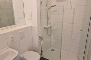 Helle 3-Zimmer-Wohnung mit Balkon, Einbauküche und Fußbodenheizung in Berlin – In den Alboingärten 27, 12103 Schöneberg, Berlin – Vorschaubild 5