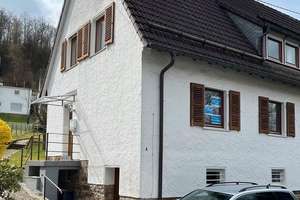 Solide Doppelhaushälfte mit 4 Zimmern in Siegen-Eiserfeld