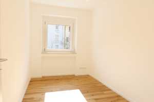Provisionsfrei! Frisch renovierte 3-Zim.-Wohnung mit Loggia und EBK im modernisierten Haus in S-Ost – Wagenburgstraße 97, 70186 Stuttgart – Vorschaubild 6