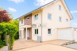 Architektur trifft Lebensgefühl  freistehendes Luxushaus – Die vollständige Adresse der Immobilie erhältst du vom Anbieter., 51375 Schlebusch, Leverkusen – Vorschaubild 2