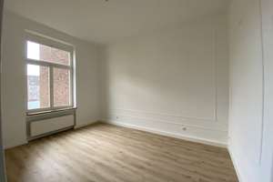 Frisch renovierte  3 Zimmer, Küche, Diele, Bad in  Mülheim – Bergisch Gladbacher Str. 99, 51065 Mülheim (Ortsteil), Köln – Vorschaubild 2