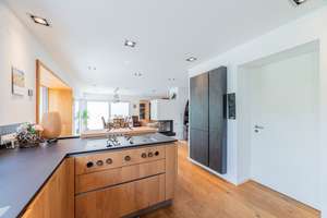 Luxus am Ufer: Villa mit unverbautem Fernblick – Die vollständige Adresse der Immobilie erhältst du vom Anbieter., 91352 Hallerndorf – Vorschaubild 6