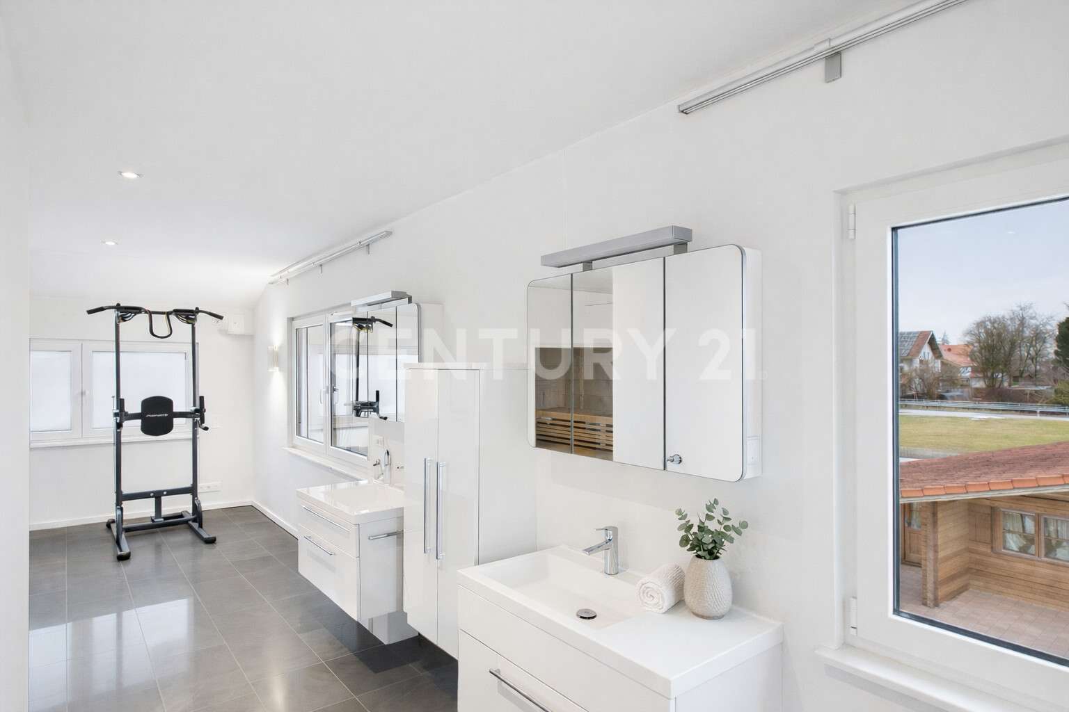 Immobilie in Schnaitsee - Luxuriös. Lichtdurchflutet. Großzügig. Ein Zuhause mit Wow-Effekt. - Bild 4