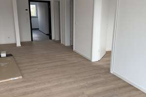 Moderne 2-Zimmer-Wohnung mit Balkon & Aufzug – Erdgeschoss – Schmaler Weg 4, 34125 Wolfsanger, Kassel – Vorschaubild 2