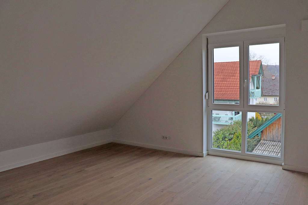 Immobilie in Weßling - Wohn(t)raum in Weßling - loftartige 3-Zimmer-Dachgeschoßwohnung in See- und S-Bahnnähe - Bild 3