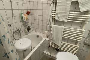 Düsseldorf-Eller – gut geschnittene 2-Zimmer-Wohnung sucht einen solventen Mieter. – 40231 Eller, Düsseldorf – Vorschaubild 4