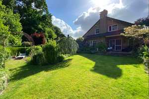 Einfamilienhaus mit großem Garten, Doppelgarage & Carport – Borken (Kreis) – Vorschaubild 1